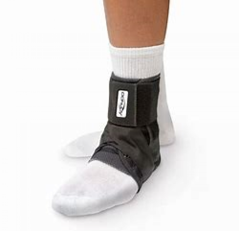 Donjoy Stabilizing Ankle Brace