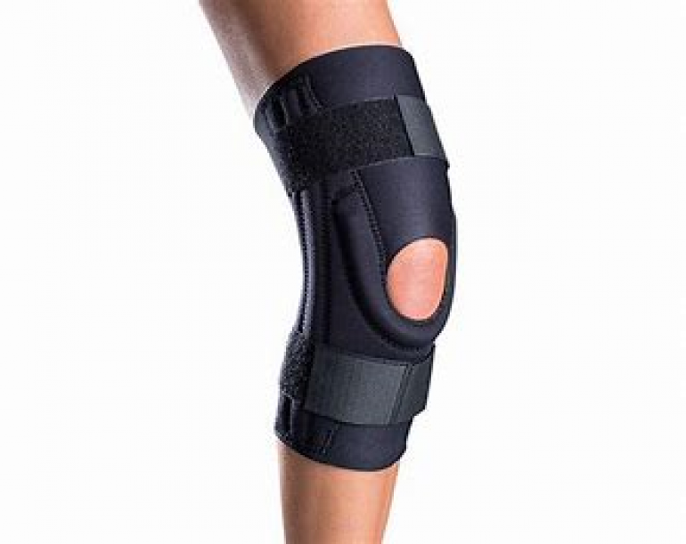 Performer Patella Knee Brace